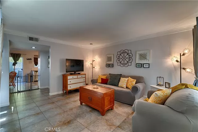 MLS: PW22230994 Condo For Sale