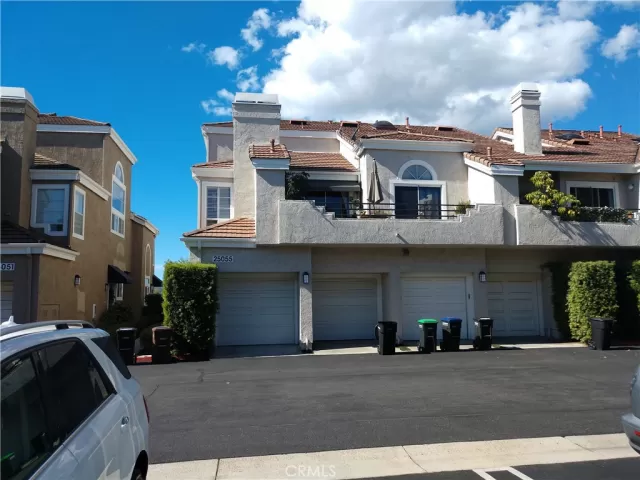 MLS: PW22236754 Condo For Sale