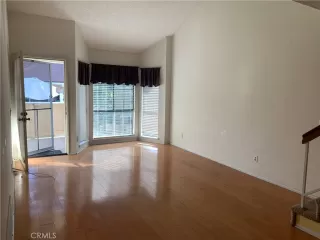 Photo #4: PW22236827 Listing