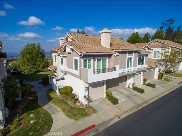 MLS: PW22238772 Condo For Sale