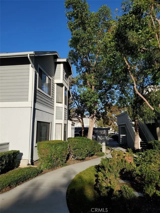 MLS: PW22244539 Condo For Sale