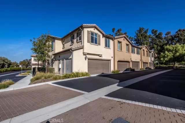 MLS: PW22245609 Condo For Sale