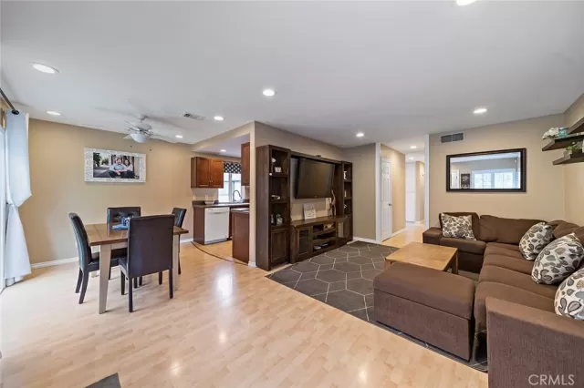 MLS: PW22250081 Condo For Sale