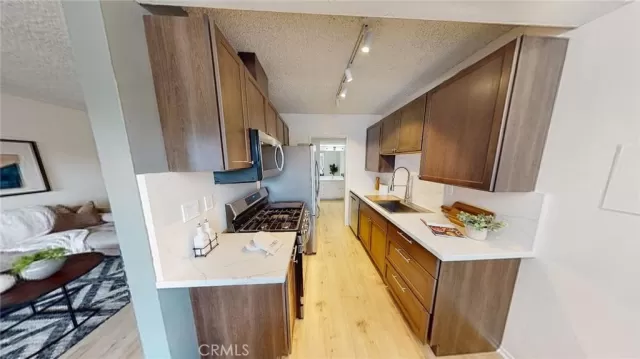 MLS: PW22250135 Condo For Sale