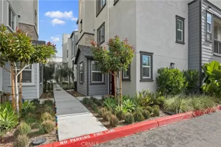 Photo #2: PW22252159 Listing