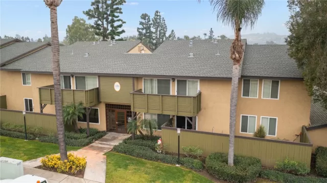 MLS: PW22252789 Condo For Sale