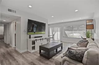 Photo #2: PW22252789 Listing 