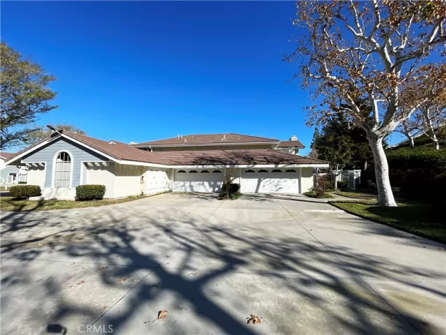 MLS: PW22253830 Condo For Sale