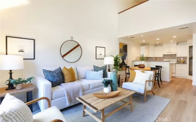 MLS: PW22253920 Condo For Sale