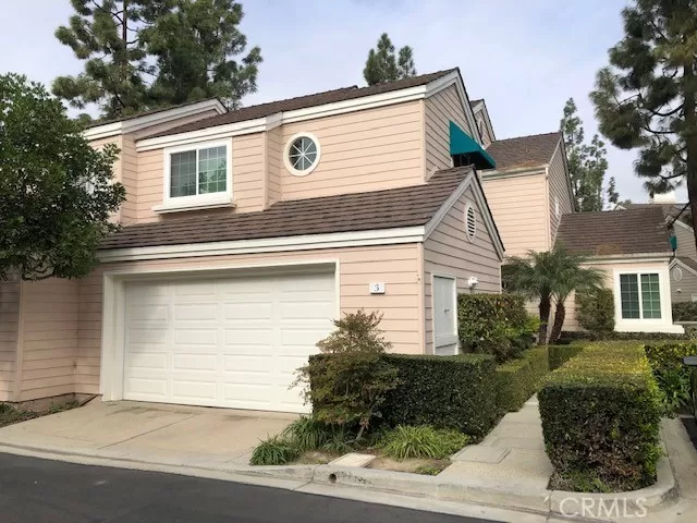 MLS: PW22254293 Condo For Sale