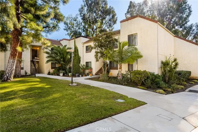 MLS: PW22254492 Condo For Sale