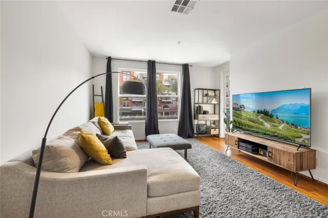 MLS: PW22257562 Condo For Sale