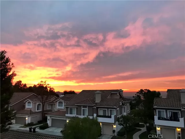 MLS: PW22257658 Condo For Sale