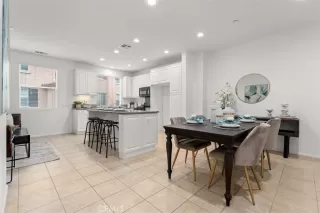 Photo #4: PW22260638 Listing