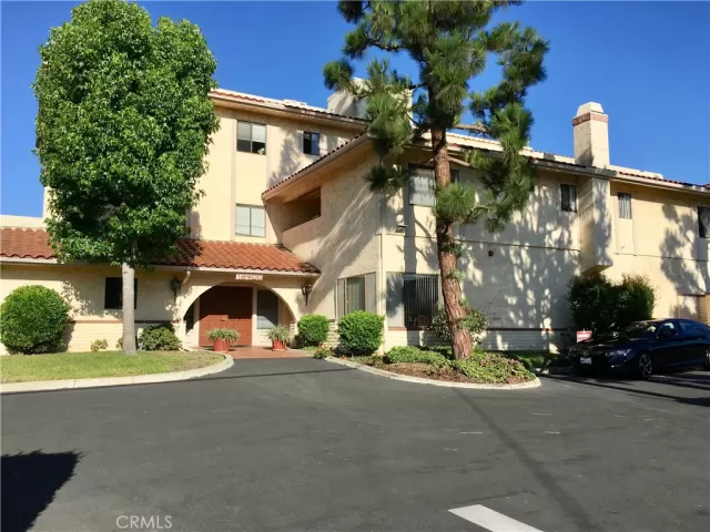 MLS: PW23000511 Condo For Sale