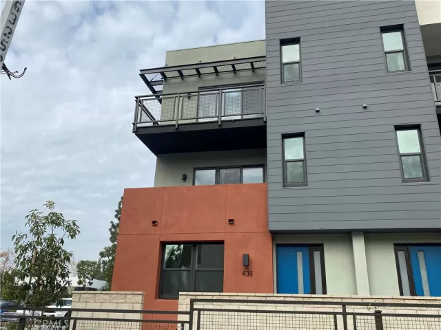 MLS: PW23002675 Condo For Sale