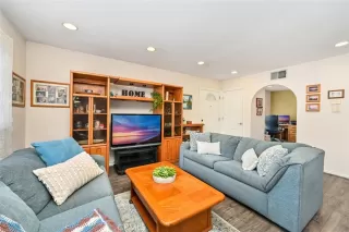 Photo #4: PW23006408 Listing 