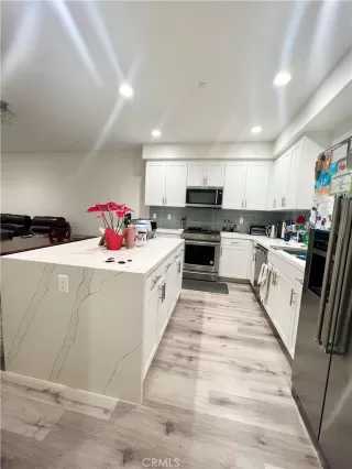 Photo #2: PW23011338 Listing