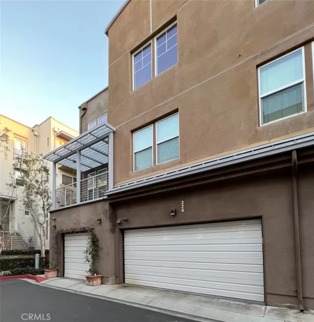 MLS: PW23012121 Condo For Sale