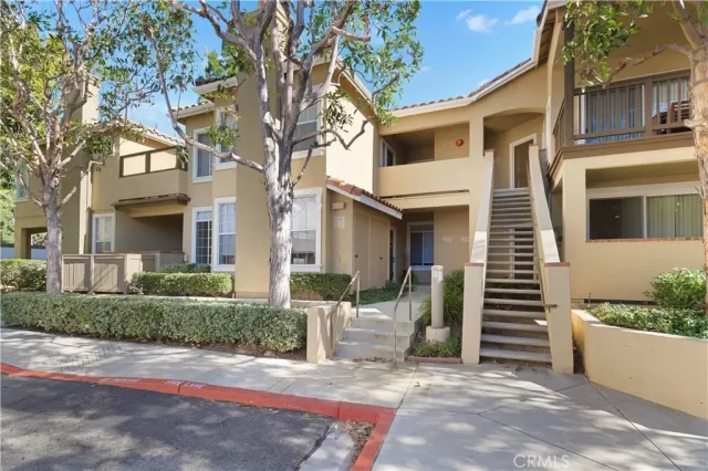 MLS: PW23013955 Condo For Sale