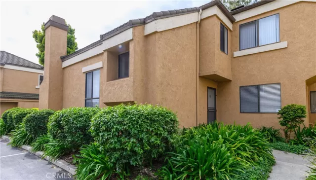 MLS: PW23014383 Condo For Sale