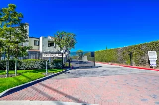 More Details about MLS # PW23015385 : 4828 EMBASSY CIRCLE 50