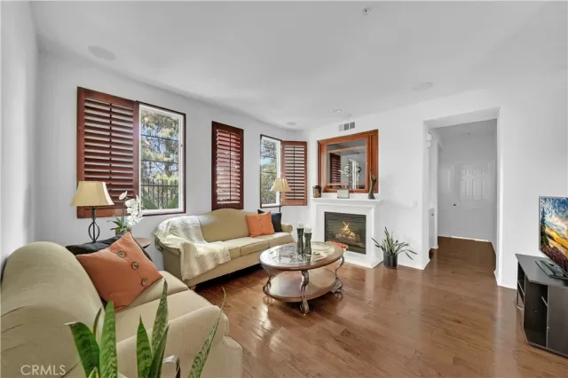 MLS: PW23017937 Condo For Sale