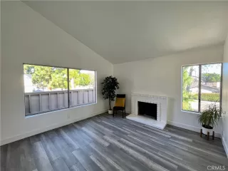 Photo #1: PW23019602 Listing 