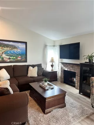 Photo #3: PW23019923 Listing