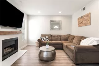 Photo #4: PW23023059 Listing