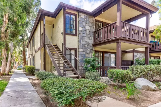 MLS: PW23025136 Condo For Sale