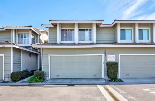 MLS: PW23025399 Condo For Sale