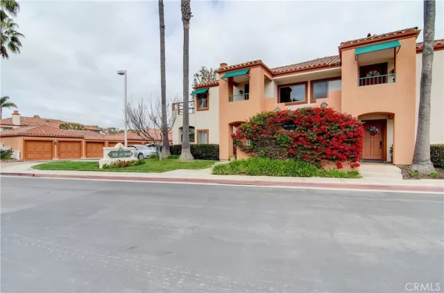 MLS: PW23026933 Condo For Sale