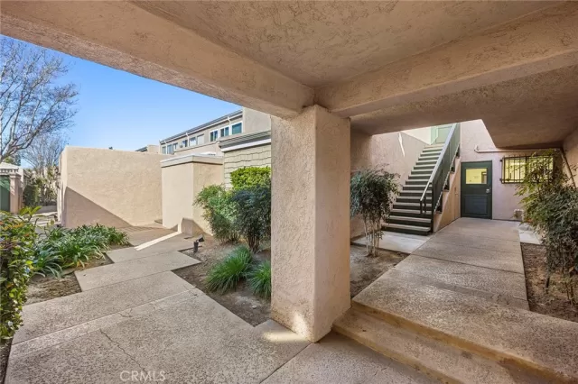 MLS: PW23028275 Condo For Sale