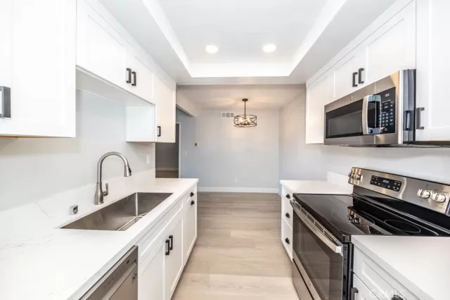 MLS: PW23029614 Condo For Sale