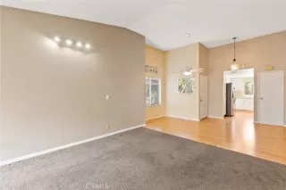 Photo #4: PW23030591 Listing