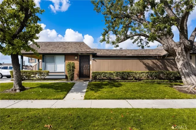 MLS: PW23035546 Condo For Sale