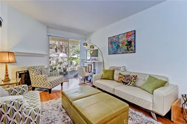 MLS: PW23036373 Condo For Sale