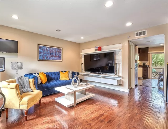 MLS: PW23037012 Condo For Sale