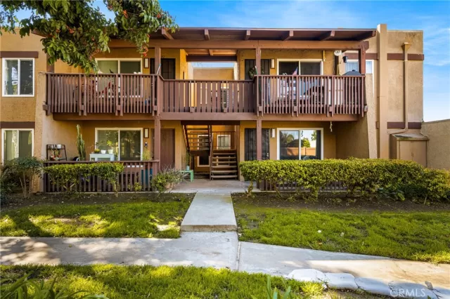 MLS: PW23041272 Condo For Sale