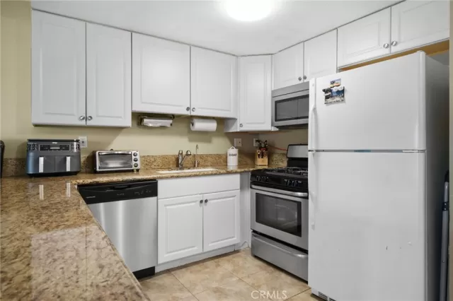 MLS: PW23041996 Condo For Sale