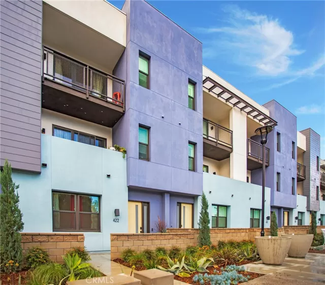 MLS: PW23042527 Condo For Sale