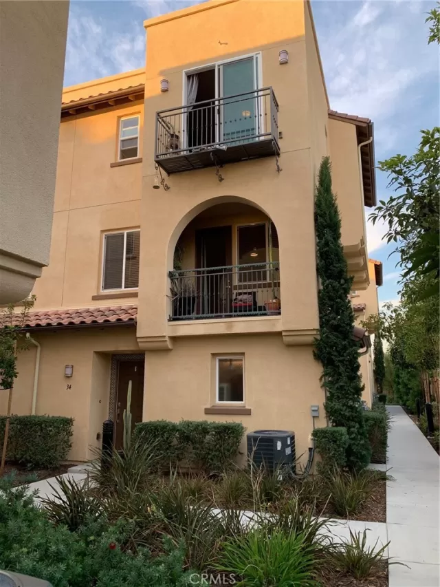 MLS: PW23045265 Condo For Sale