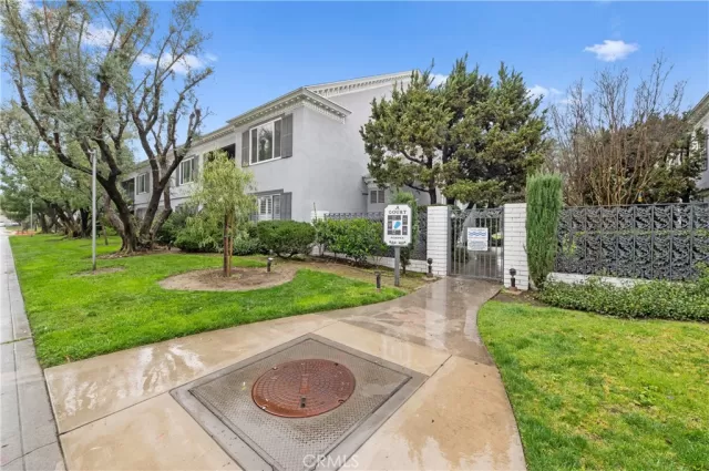 MLS: PW23045993 Condo For Sale