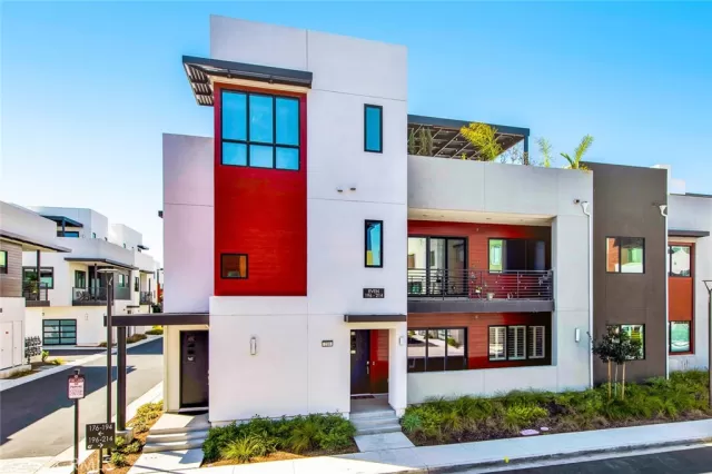 MLS: PW23048982 Condo For Sale