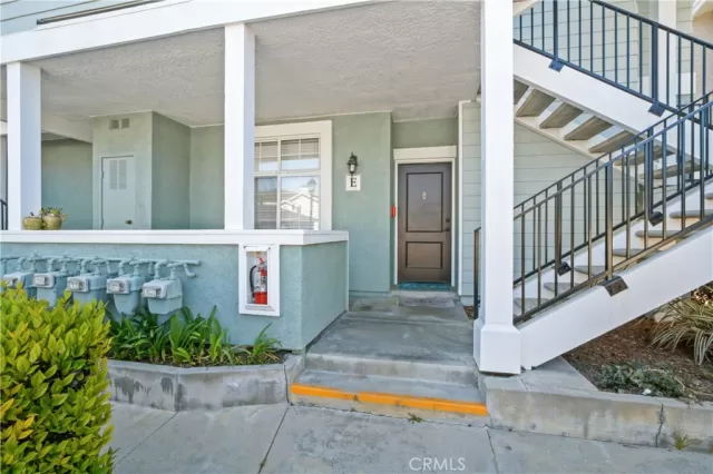 MLS: PW23050153 Condo For Sale