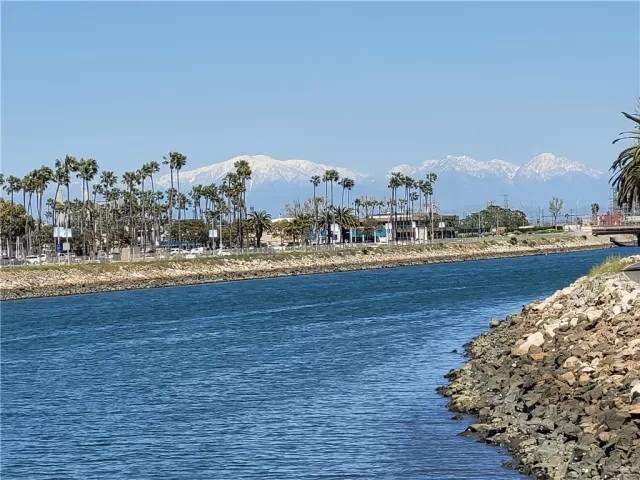 MLS: PW23051225 Condo For Sale