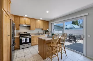 Photo #1: PW23051427 Listing 