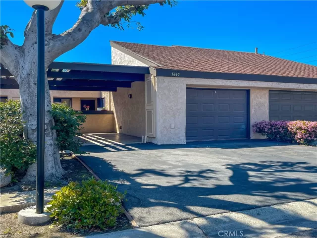 MLS: PW23055114 Condo For Sale