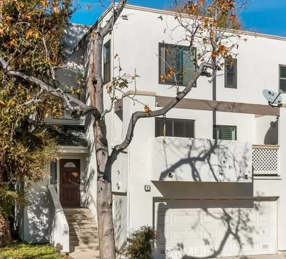 MLS: PW23057288 Condo For Sale